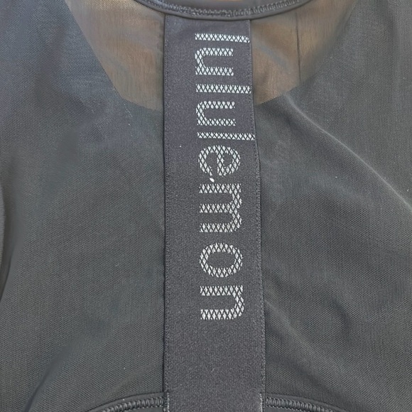 Lululemon Athletica Mesh-Back Training
Cropped Tank Top Sz 14 XL Graphite Gray - Picture 6 of 8